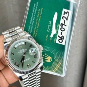 Rolex Day-Date 40 – Mint Green Roman Dial