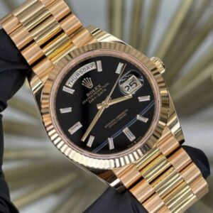 Rolex Day-Date 40 – Black Dial, Diamond Markers, 18k Yellow Gold