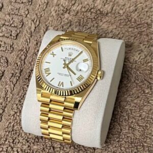 Rolex Day-Date 40 Yellow Gold White Roman Dial