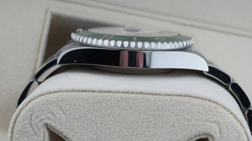 Rolex Submariner Date “Hulk” - Image 3