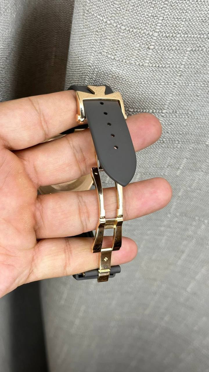 Vacheron Constantin Overseas Chronograph 18K Rose Gold - Image 3