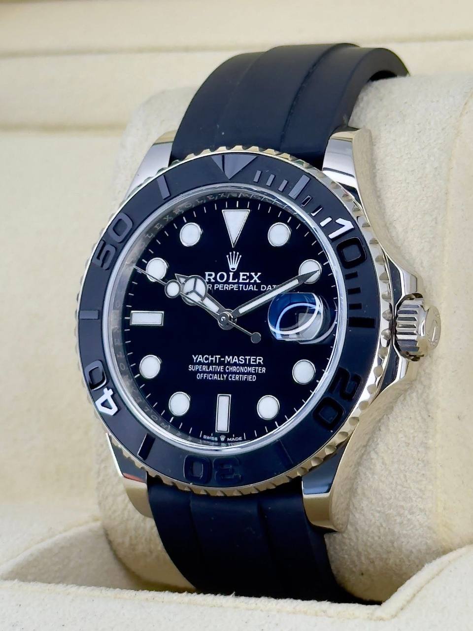 Rolex Yacht-Master 42 Oysterflex 226659 – Black Dial Platinum Bezel 42mm (2024 Model) - Image 3