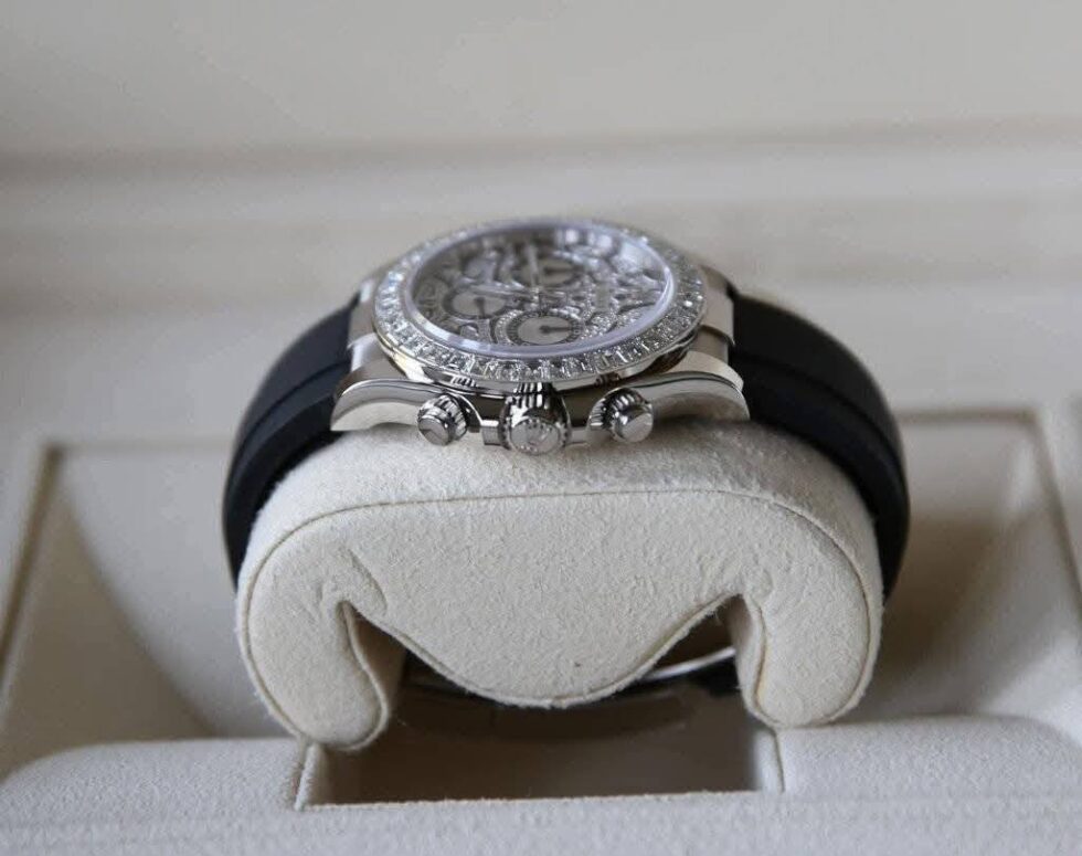 Rolex Cosmograph Daytona – Diamond Bezel & Dial, Oysterflex Strap - Image 4