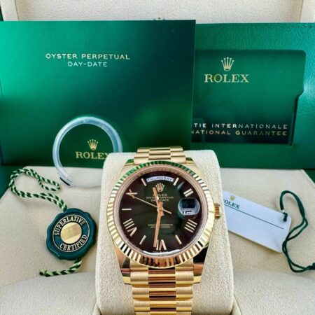 Rolex Day-Date 40 Yellow Gold Olive Green Roman Dial