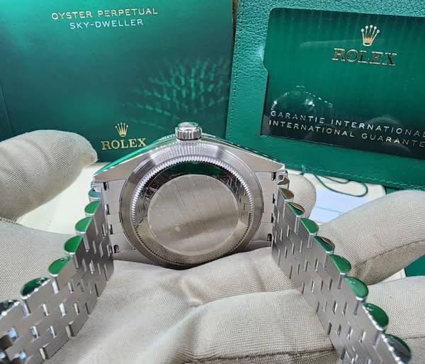 Rolex Sky-Dweller – Blue Dial, Stainless Steel, Dual Time Zone & Annual Calendar - Image 4