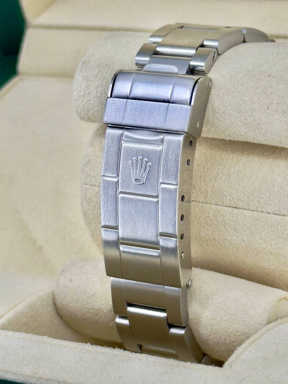 Rolex Submariner Date 16610LV “Kermit” – Green Bezel, Black Dial, Stainless Steel - Image 4