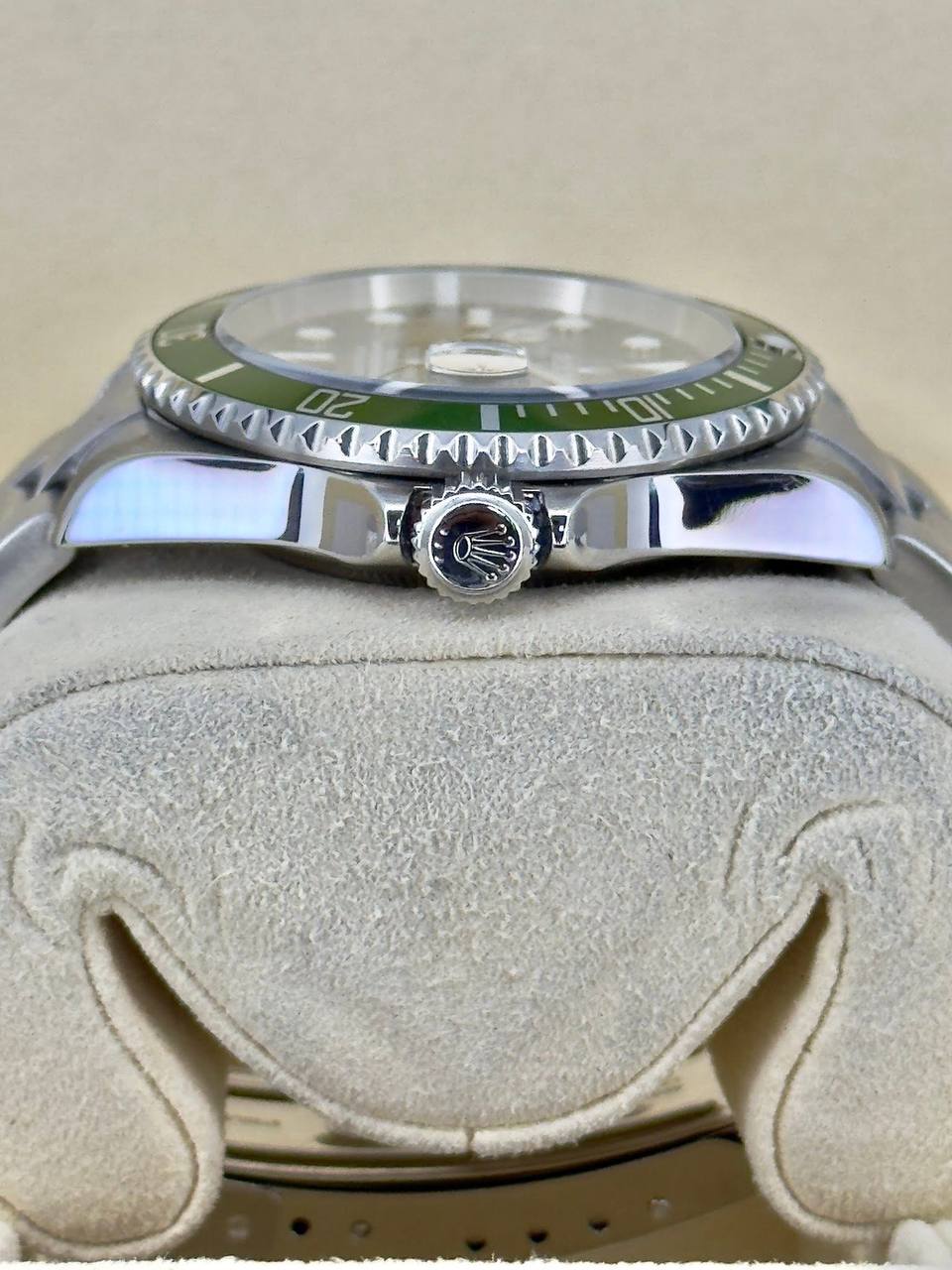 Rolex Submariner Date 16610LV “Kermit” – Green Bezel, Black Dial, Stainless Steel - Image 3