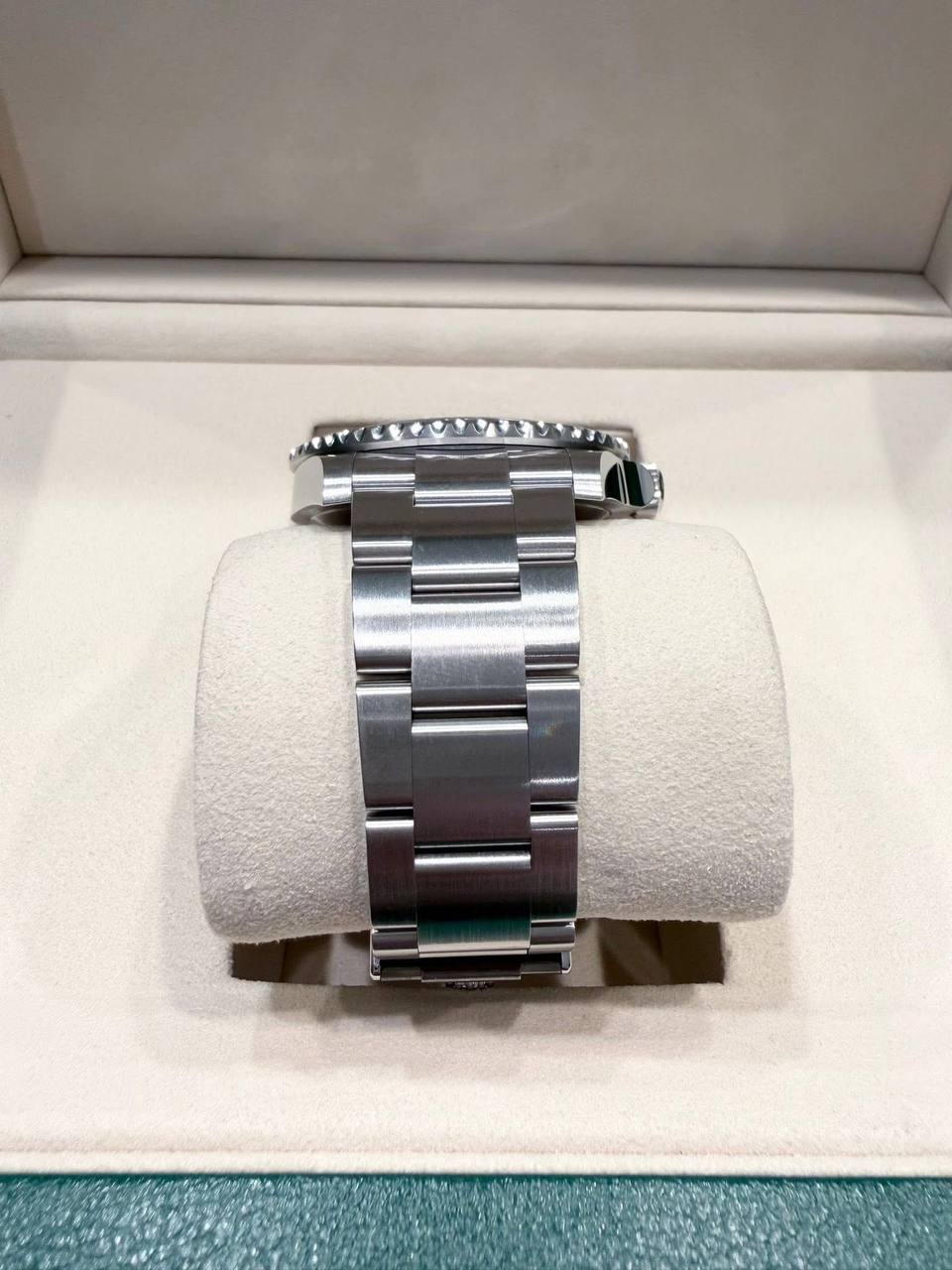 Rolex Submariner Date – Black Dial, Stainless Steel, Oyster Bracelet - Image 3