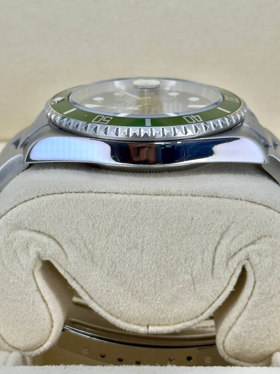 Rolex Submariner Date 16610LV “Kermit” – Green Bezel, Black Dial, Stainless Steel - Image 2