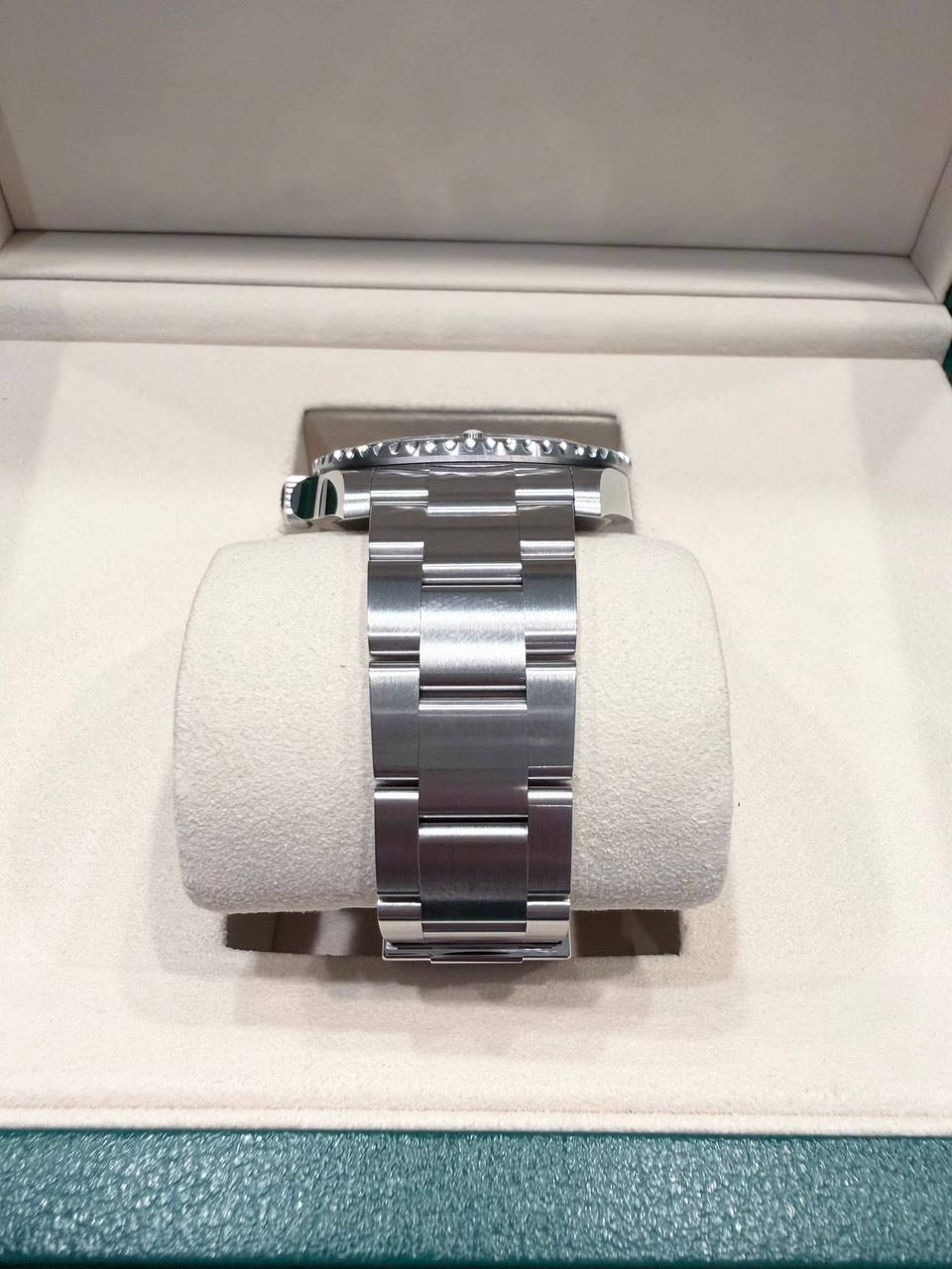 Rolex Submariner Date – Black Dial, Stainless Steel, Oyster Bracelet - Image 7